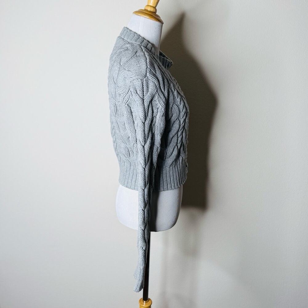 Abercrombie Gray Cable Knit Cropped Cardigan Sweater - Picture 5 of 6